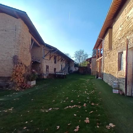 Апарт отель La Ferme De Berlioz La Cote-Saint-Andre Экстерьер фото