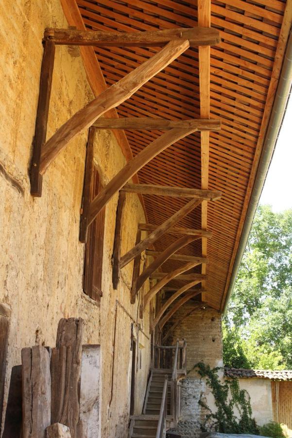 Апарт отель La Ferme De Berlioz La Cote-Saint-Andre Экстерьер фото